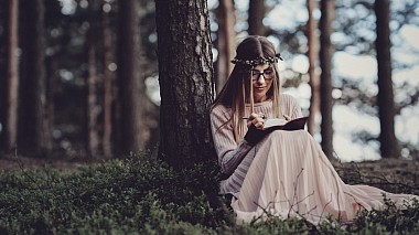 PlAward 2017 - Nejlepší Lovestory - Engagement in the forest