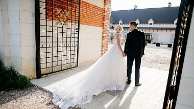 Award 2018 - Best Debut of the Year - Sergey & Anna // SDE