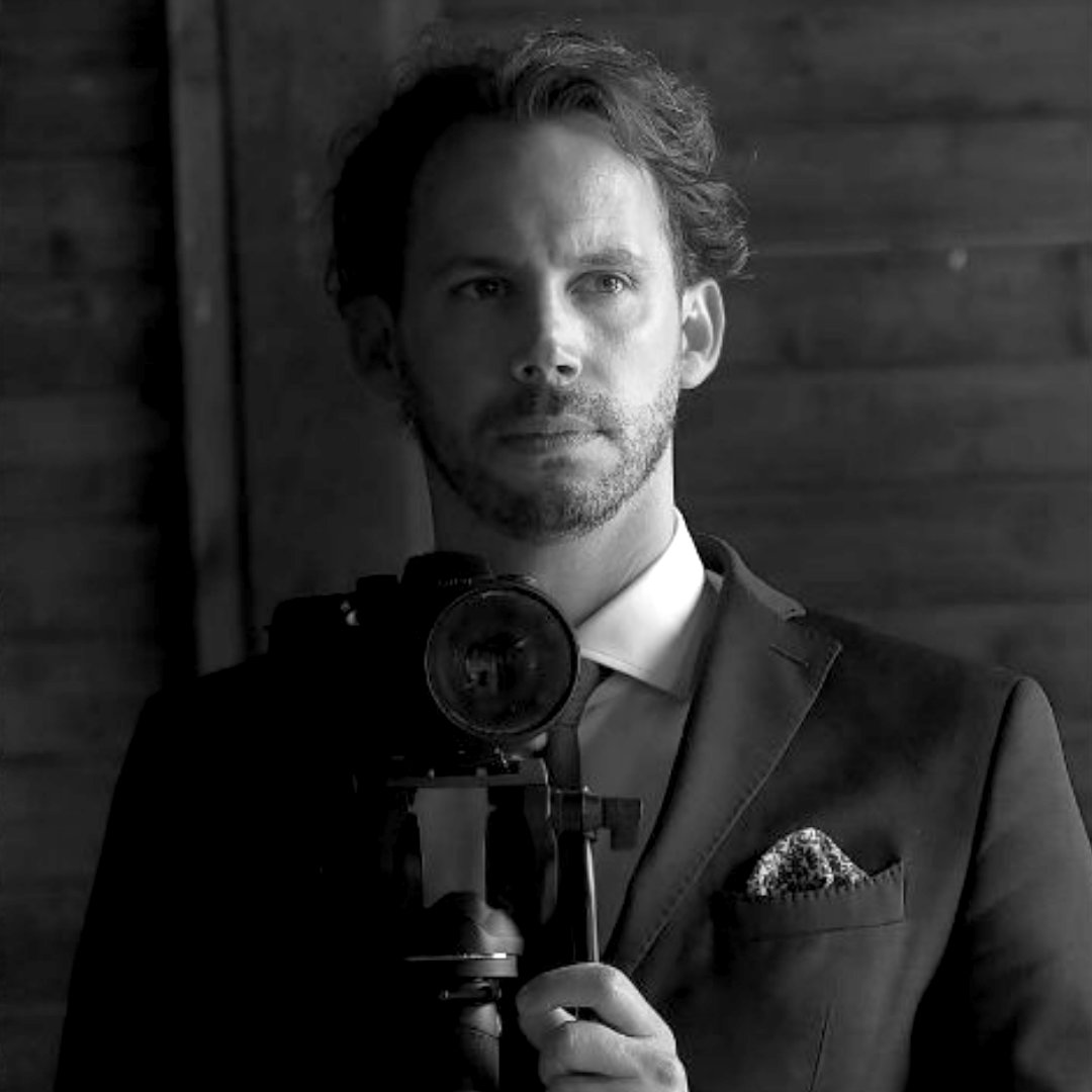 Carlos RiveraManga van Oostrum