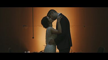 Greece Award 2021 - Nejlepší procházka - emotional couple at dexamenes