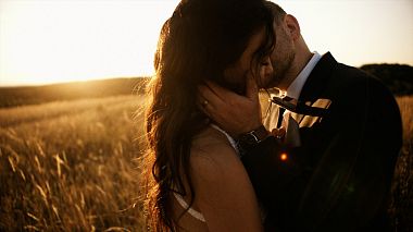 Hungary Award 2021 - Nejlepší videomaker - Flori + Gabor // Main dans la main