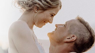 {награда} - {категория} - {заглавие}