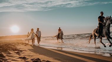 Turkey Award 2022 - Reserva la fecha - dusk till dawn / Bensu & Mert