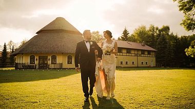 Poland Award 2023 - Best Colorist - Julia & Adam - polsko niemiecki ślub w Folwarku Wirówek