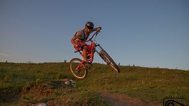 Βιντεογράφος Iaroslav Idak από Ιβάνο-Φρανκίφσκ, Ουκρανία - Снято на Mavic Pro. Фрирайд на Волчинецких холмах, Ивано-Франковск, Украина, drone-video, sport, training video