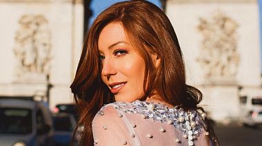 Videographer Brozz creative from Florianópolis, Brazil - Paris, anniversary, invitation, musical video, training video