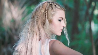 Videographer Denis Zwicky from Los Angeles, CA, United States - Walking Girl In The Jungle (Cinematic Video), erotic