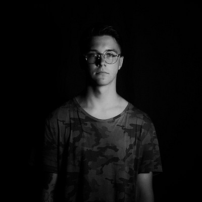 Videographer Robert Ivanchik