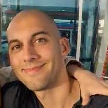 Videograf Aljoscha Laschgari