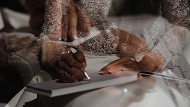 Videógrafo Vasileios Tsirakidis de Fira, Grecia - Santorini Elopement | I will hold your hand always, drone-video, engagement, event, musical video, wedding