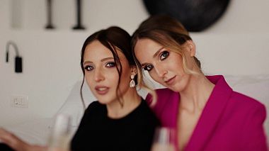 Videographer Vasileios Tsirakidis from Firá, Griechenland - Santorini Same Sex Elopement | Le Cote oia, event, wedding