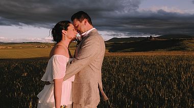 Видеограф Alte  Vedute, Флоренция, Италия - C&R // Intimate Elopement in Val d’Orcia - Tuscany, аэросъёмка, лавстори, свадьба, юбилей