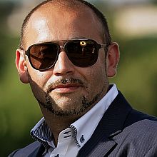 Videographer Dan Pascaru