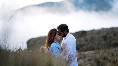 Videographer Luis Enfant from Quito, Ekvádor - Rocío & Gustavo / Preboda Teleférico de Quito, engagement, invitation