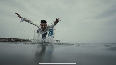 Videografo Gianni Giotta da Bari, Italia - Libertà, drone-video, engagement, invitation