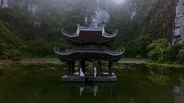 Videografo Lee Nguyen da Ho Chi Minh, Vietnam - TRAVEL WEDDING - NINH BINH . TRANG AN . BAI DINH . MUA CAVE, anniversary, engagement, erotic, wedding