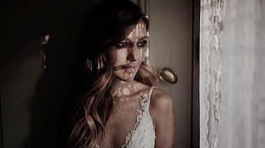 来自 巴里, 意大利 的摄像师 Dario Lucky - Dance for me, rain., engagement, reporting, wedding