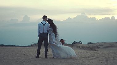 Videographer Vitalii Ovcharenko from Kharkiv, Ukraine - Wind.Two.Desert, engagement, wedding
