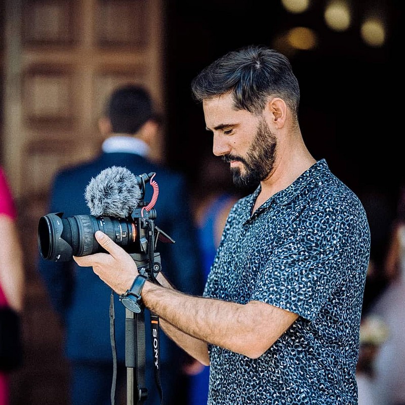 Studio worker CABRACEGA The Storytellers