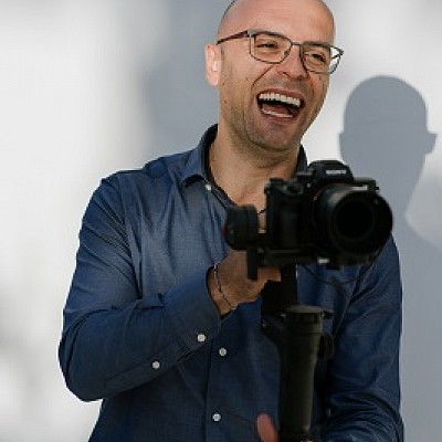 Videographer Giuseppe Scandiffio