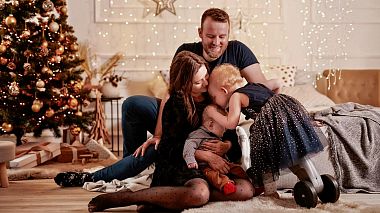 Videografo Martin Tellinger da Praga, Repubblica Ceca - Navarovi - christmas family film, baby