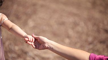 来自 拉里萨, 希腊 的摄像师 Vaios Moraitis - Despoina, baby, engagement