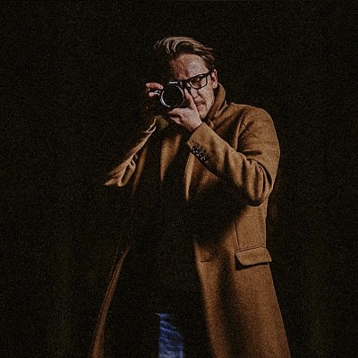 Videographer rec'n'roll weddings