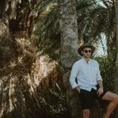 Videographer VISIGN Weddings