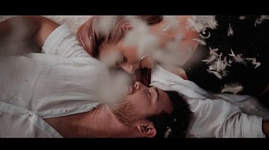 Videographer Gianluca Tosetto đến từ ENGAGEMENT_PILLOW FIGHT, engagement, reporting