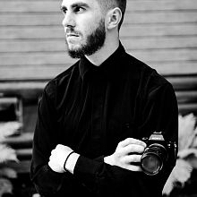 Videographer Denis Manuileko