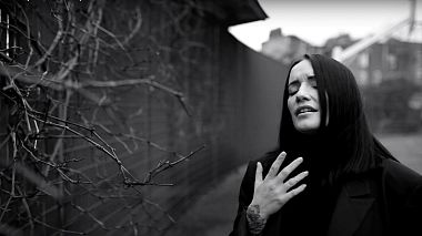 Port Louis, Mauritius'dan Pallavi Richardson kameraman - Last Day of Summer by Laora, müzik videosu
