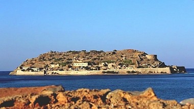 Videógrafo Wedfilms Cinematography de Chania, Grécia - Wedding in Crete Elounda // Noor & Shadi // Short Film, wedding