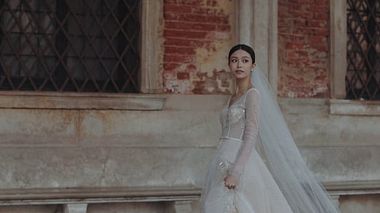 Videographer Alberto d'Aria from Naples, Italy - Janice & Carl in Venice, engagement