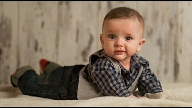 Filmowiec Vali Mosor z Konstanca, Rumunia - Adrian - Christening film, baby