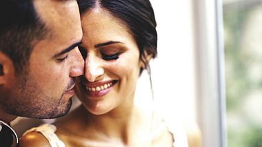 来自 塔拉戈纳, 西班牙 的摄像师 David Pallares - Victor & Laura Highlights, wedding