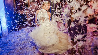 Videógrafo Alexander Znaharchuk de Praga, República Checa - Wedding video in Spain: David & Julja // “Tarantino style”, SDE