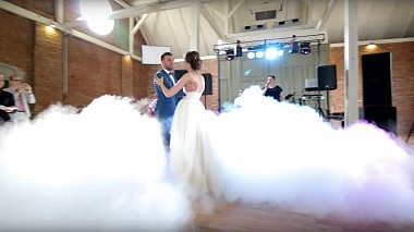 Videographer Pavlin Penev from Varna, Bulgaria - Love in the air, wedding