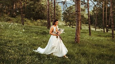 Videografo INWeddings Films da Barcellona, Spagna - ELENI & TOMMY | Wild Forest Elopement Short, engagement, event, reporting, wedding