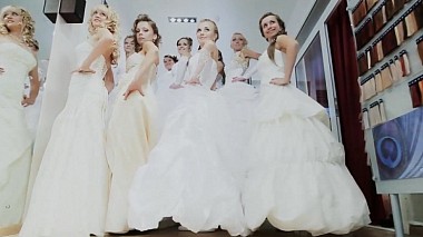 Filmowiec Alexey Koreshkov z Moskwa, Rosja - Parade of the newlyweds in Vladimir city, event, wedding