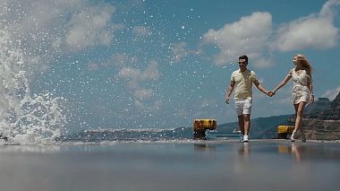 Videographer BeautifulDay films from Paříž, Francie - Love in Santorini, engagement
