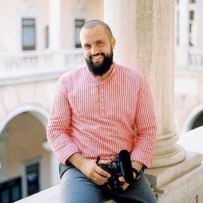 Videographer Leonid Smith