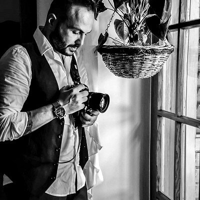 Videographer Simone Avena