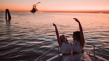 Видеограф Fabio Lorenzetto, Тревизо, Италия - Elisa e Miriam | Wedding in Burano (VE), лавстори, свадьба, событие