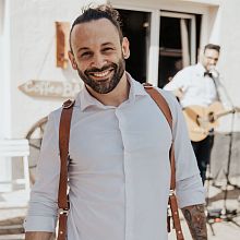 摄像师 Attila Tevi