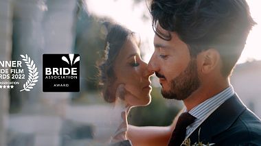 Videógrafo The Wild Strawberry de Paris, França - Love One Another - Sandra x Sandro, wedding