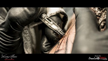 Videógrafo Vincent Milano de Reggio Calabria, Itália - Free Hand Tattoo - Designed by Martin Cagnotti, advertising, backstage, corporate video, training video