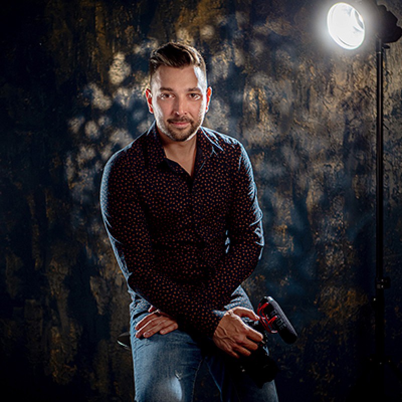 Videographer Endre Giricz