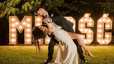 Βιντεογράφος Now Wedding Films από Βαρσοβία, Πολωνία - Gosia i Piotrek - Szklarnia Grodzisk, drone-video, wedding