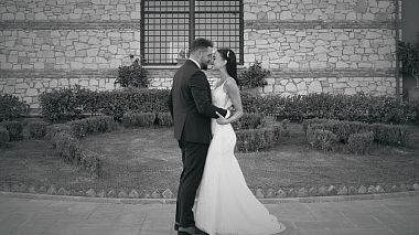 Відеограф Okan Sampri Oglou, Салоніки, Греція - Elif & Mert | Capturing Love at Oenogenesis | A Cinematic Pre-Wedding Film, drone-video, engagement, wedding