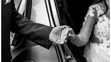 Videografo FRAGKISKOS KOTSOS da Atene, Grecia - Φωτογράφιση Και Βιντεοσκόπηση γάμου στην Αγία Τριάδα Θρακομακεδόνες, wedding